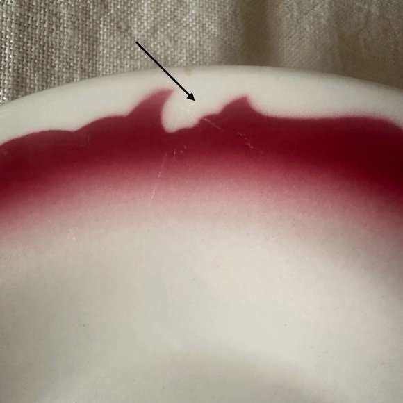 Vintage 1940s Wallace China Red Scroll Airbrush 9” Soup Plates | Bowls - Picture 6 of 7